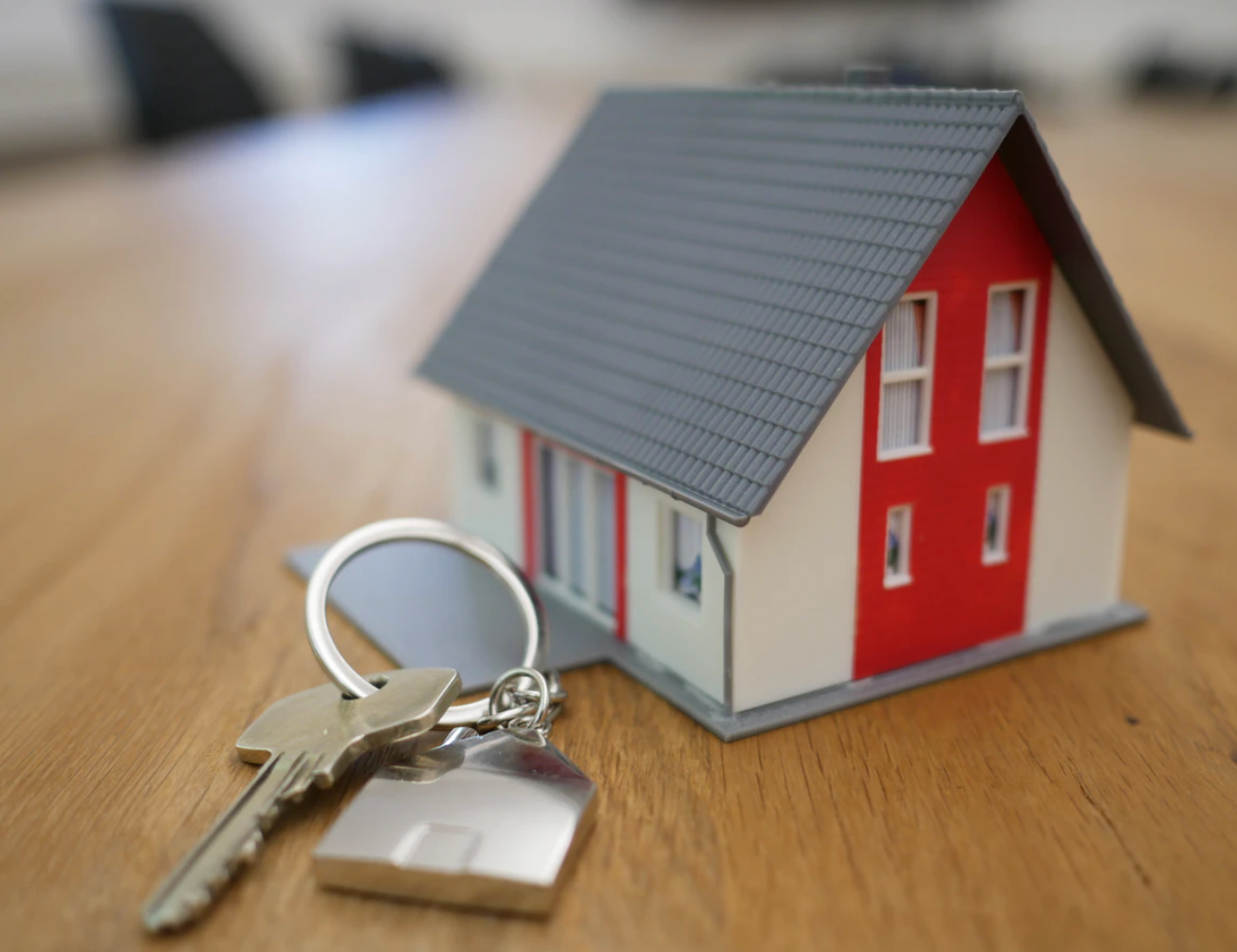 Nearly 1 in 4 would have to sell home if interest rates continue to rise