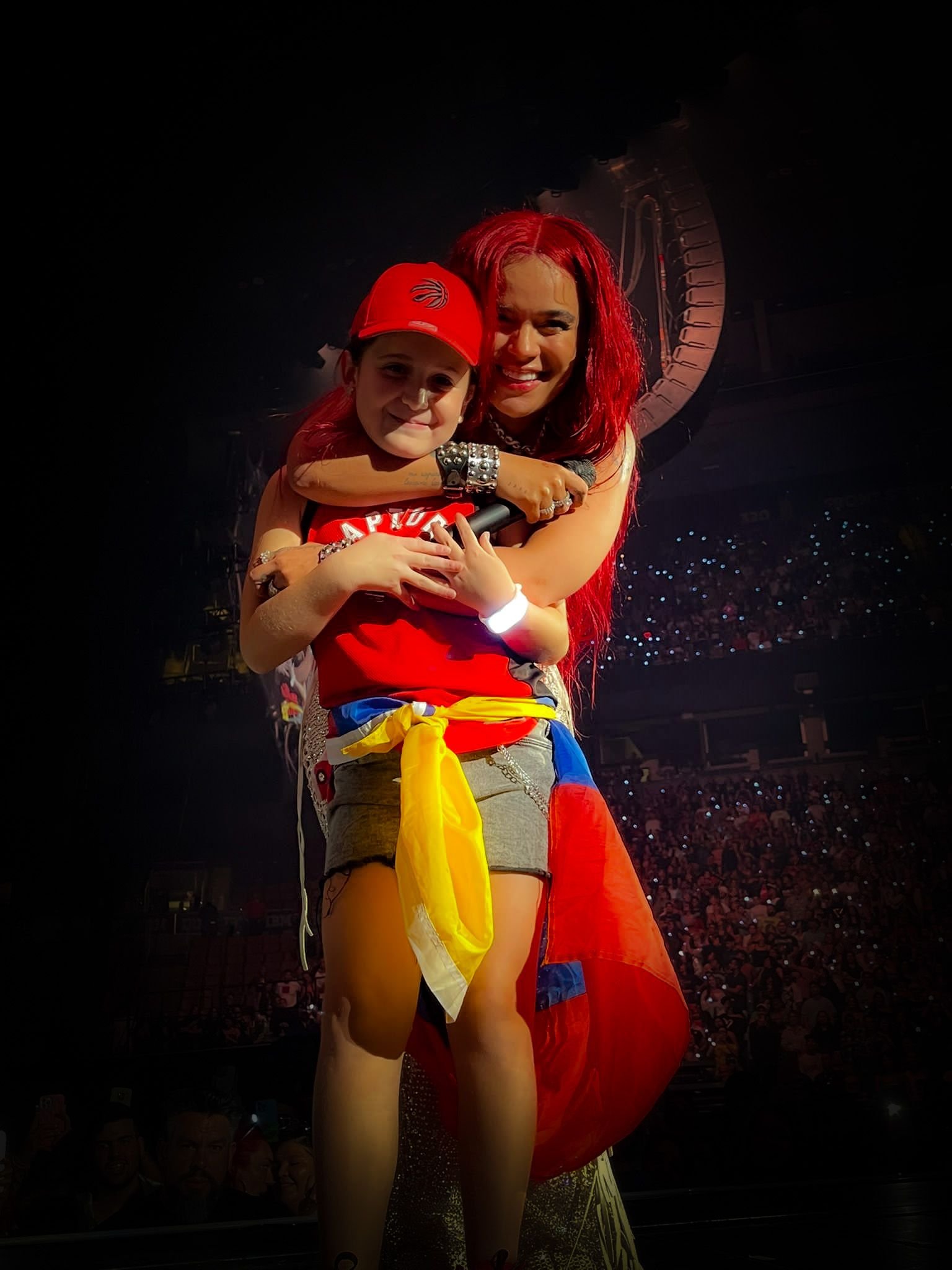 who’s the young girl that karol g brought on stage with her in toront …