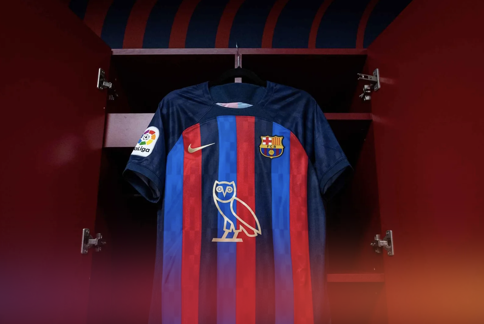 Barcelona to wear drake logo for el clasico