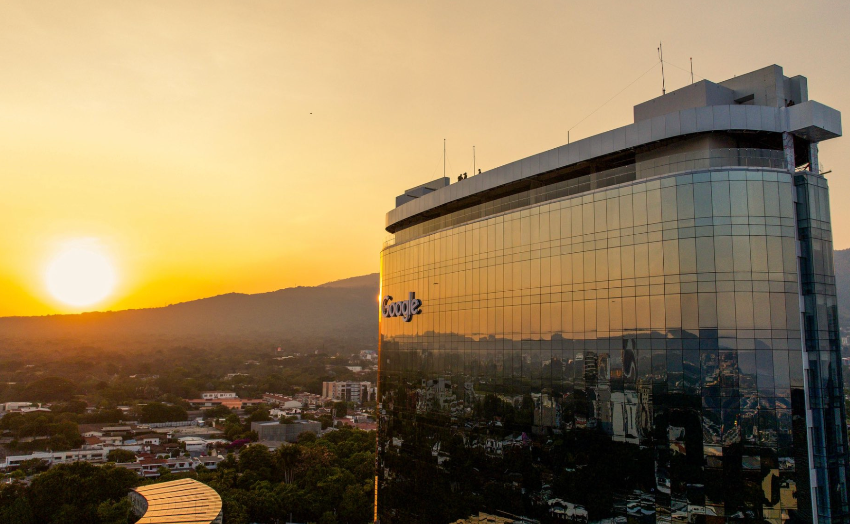 Google opens office in El Salvador to boost modernization