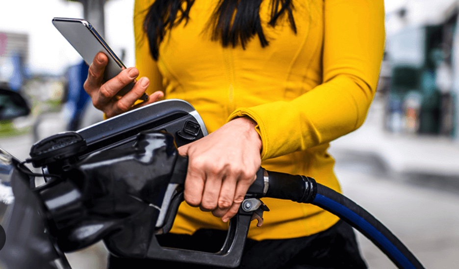 Gas prices in the Greater Toronto Area dropped by an average of 20 cents a  …