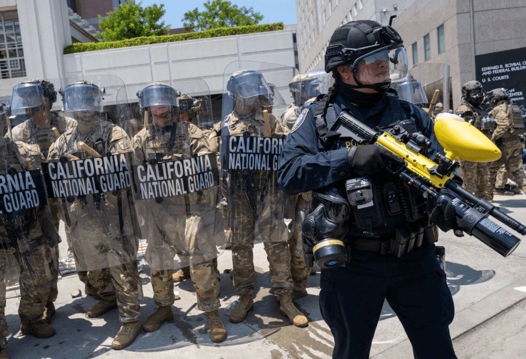 Trump authorizes deployment of an additional 2,000 National Guards to respo …