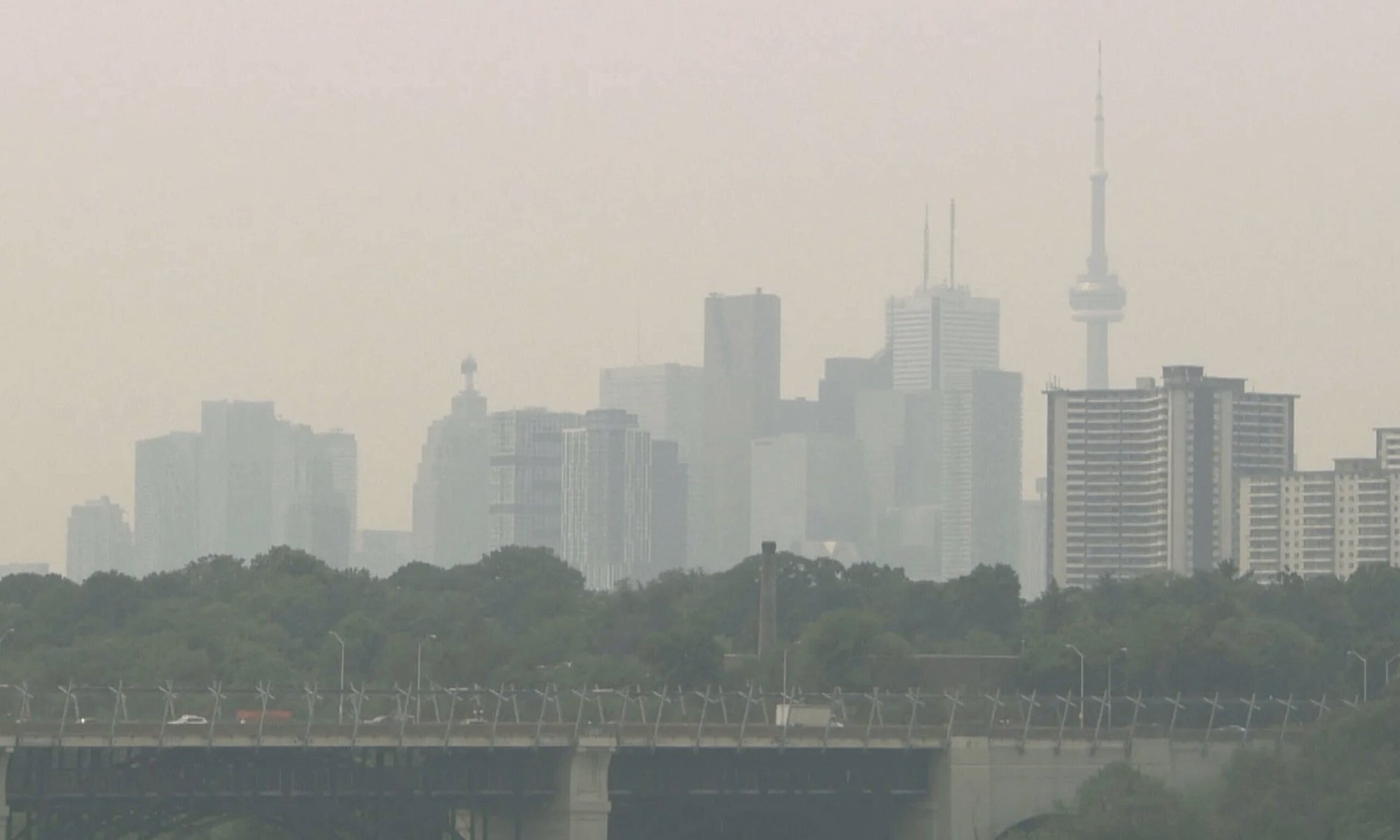 Toronto Briefly Records Worst Air Quality in the World Due to Wildfire Smok …