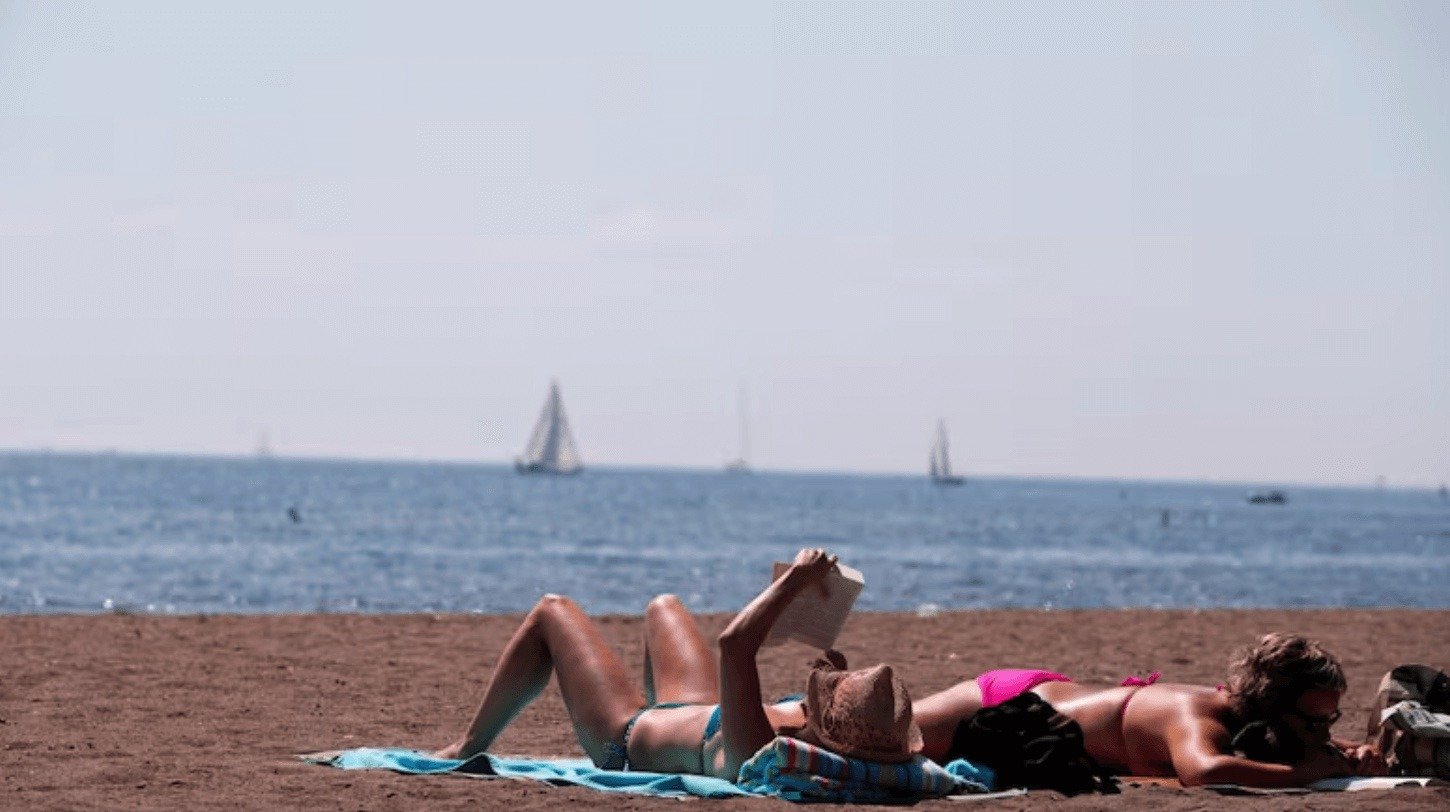 Toronto Braces for Scorching Heat with Humidex Near 41°C